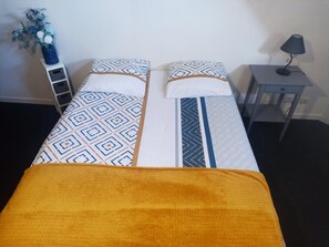 2 bedrooms, iron/ironing board, travel crib, free WiFi