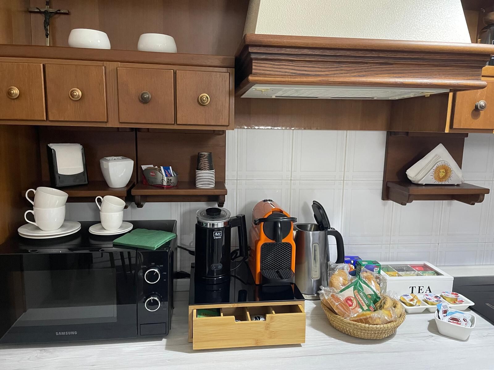 Petit déjeuner complet compris tous les jours