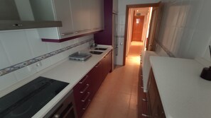 Microonde, forno, piano cottura, lavastoviglie