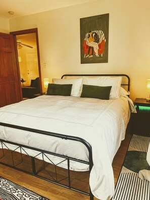 2 bedrooms, iron/ironing board, WiFi, bed sheets