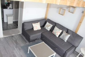 Living area - FEE Apartment Berlin 1 (Berlin)