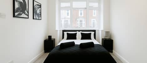 4 chambres, fer et planche à repasser, Wi-Fi, draps fournis