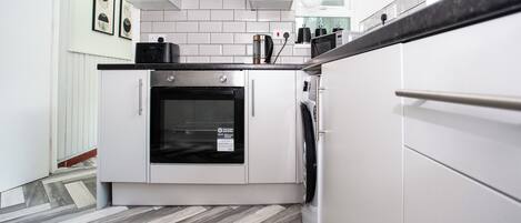 Microondas, horno y parrilla de estufa