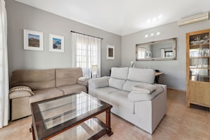 TV - Villa Rosa - VipVipVillas (Arrecife)