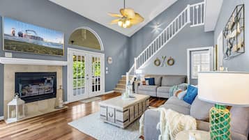 House, Multiple Beds, Balcony (Shore Thing) | Living area | 55-inch flat-screen TV with digital channels, fireplace