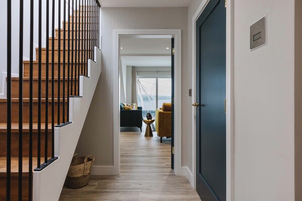 Interior - VISIT THE LOOKOUT AND EXPERIENCE THE ATLANTIC OCEAN AT ITS BEST. (Portrush)