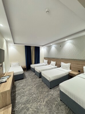 Basic Room, 5 Bedrooms