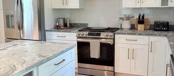 Quintessential Maine- 
3 Bedrooms, all En Suite- Yellow Door Guesthouse