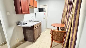 Habitación doble | Servicio de comidas en la habitación