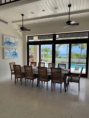Dining - Cima del Mar
(Top of the Sea)
Hilltop, private 180 degree ocean view (Nassau)