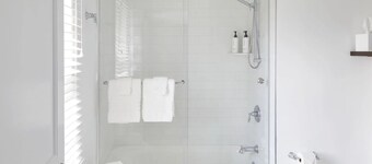 The Kent Collection - The Firefly Inn