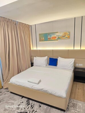 Bügeleisen/Bügelbrett, kostenloses WLAN