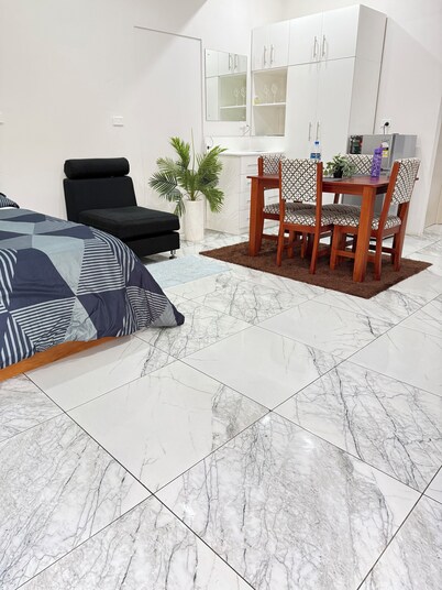 Cosy self contained studio apartment,5 mins from Nadi International Airport.