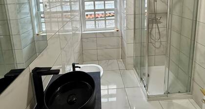 Charming 2-bedroom apt in lovely Guarda with AC, WiFi - Hystoric city centre