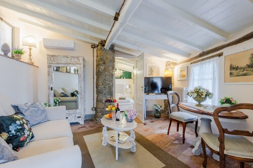 Tuscan Farmhouse With Infinity Pool Retreat