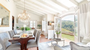 House | Interior - Tuscan Farmhouse With Infinity Pool Retreat (Lucca)