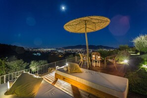House | Balcony