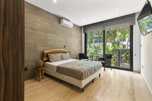 3 Schlafzimmer, Schreibtisch, Bügeleisen/Bügelbrett, kostenloses WLAN