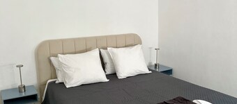 Cozy 1-bedroom apartment with AC, WiFi in welcoming Guarda