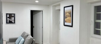 Cozy 1-bedroom apartment with AC, WiFi in welcoming Guarda