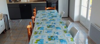 4-bedroom house for 8/10 people, sea view, less than 1 km from the beach