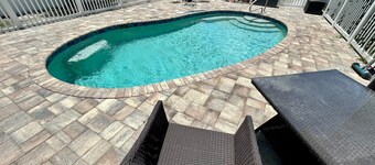 Walk To Beach, North End Restaurants, Night Life Steps Away!