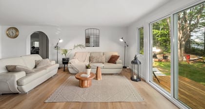 Cottage by the lake - cozy escape