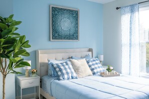 5 chambres, fer et planche à repasser, Wi-Fi, draps fournis