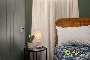 1 室のベッドルーム、WiFi (無料)、ベッドシーツ