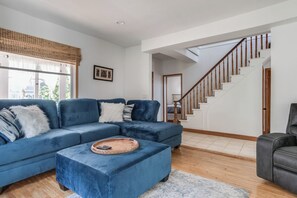 TV, peis, kontorer og PC-skjermer