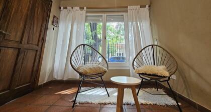 Casa Azcuénaga - Park, barbecue and parking - 15 min Aerop Eze
