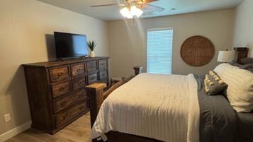 3 chambres, lit parapluie, Wi-Fi gratuit, draps fournis