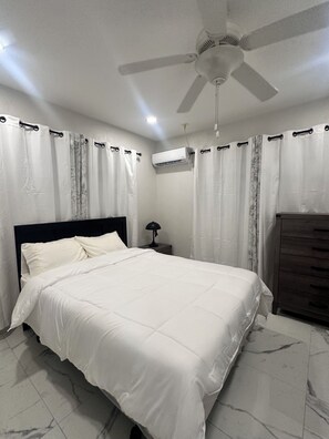 2 chambres, fer et planche à repasser, Wi-Fi, literie fournie