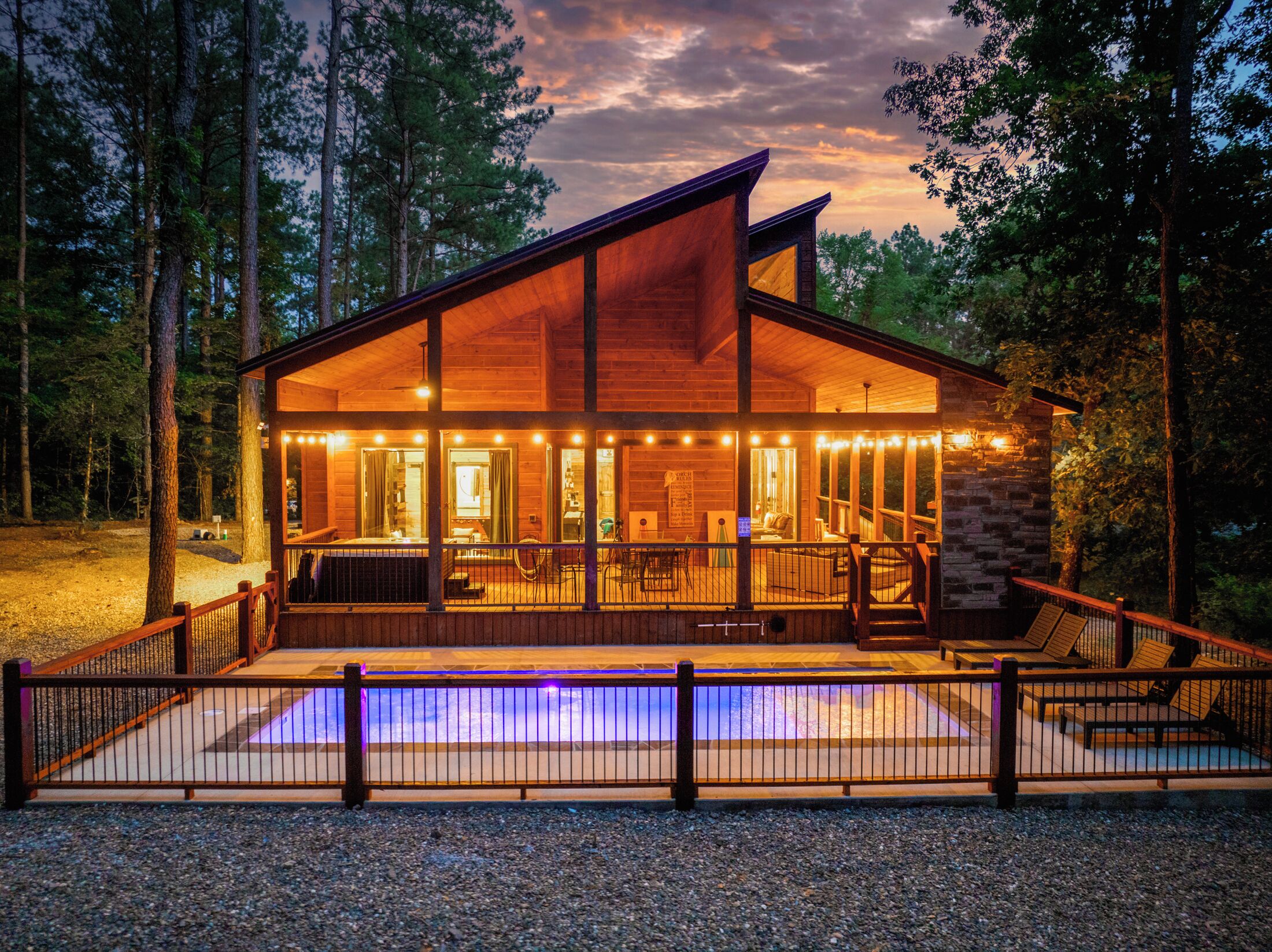 Alberca al aire libre y alberca climatizada