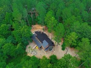 Exterior - HeatedPool/Creek/PlaySet/ArcadeGames/Slide/HotTub (Broken Bow)