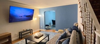 Lovely 3-bedroom home away from home. Near Philly and Airport.