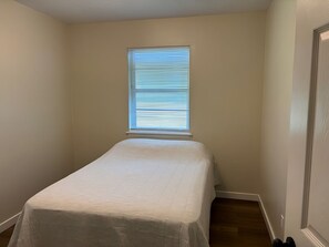 3 bedrooms, WiFi, bed sheets