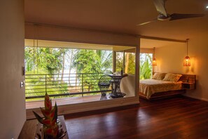 5 bedrooms, WiFi, bed sheets