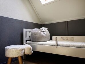 3 bedrooms, Internet