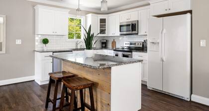 Home Away From Home- Walkable, Parking & Central