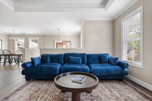 Smart TV - Home Away From Home- Walkable, Parking & Central (Charleston)