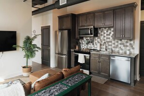 Microwave, oven, stovetop, dishwasher