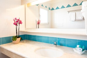 House | Bathroom