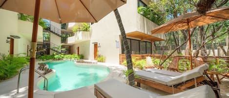 2 piscinas al aire libre