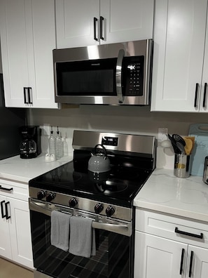 Microwave, oven, stovetop, dishwasher