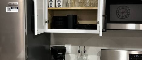 Microwave, oven, stovetop, dishwasher