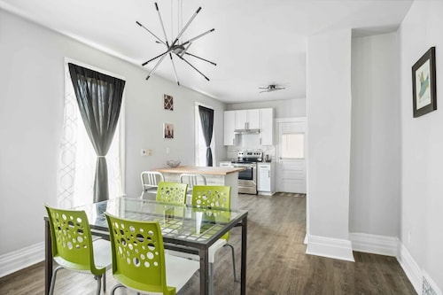 Stylish 3BR in Downtown Detroit • Near Museums and Dining