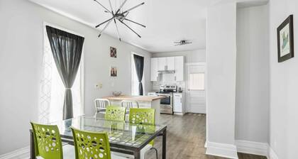 Stylish 3BR in Downtown Detroit • Near Museums and Dining