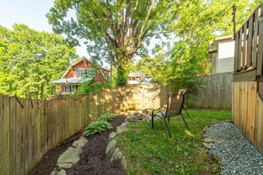 1 bedroom - Jodi s Place in Asheville (Asheville)