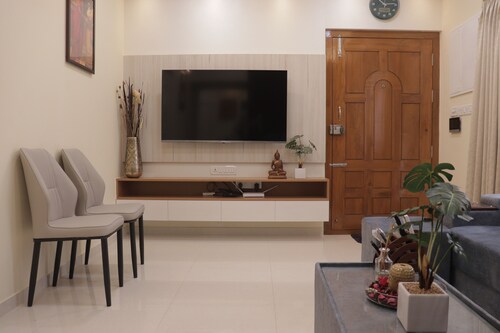 Apartment in T Nagar 5 Min Walk to Shopping Paradise Perfect for Families
 